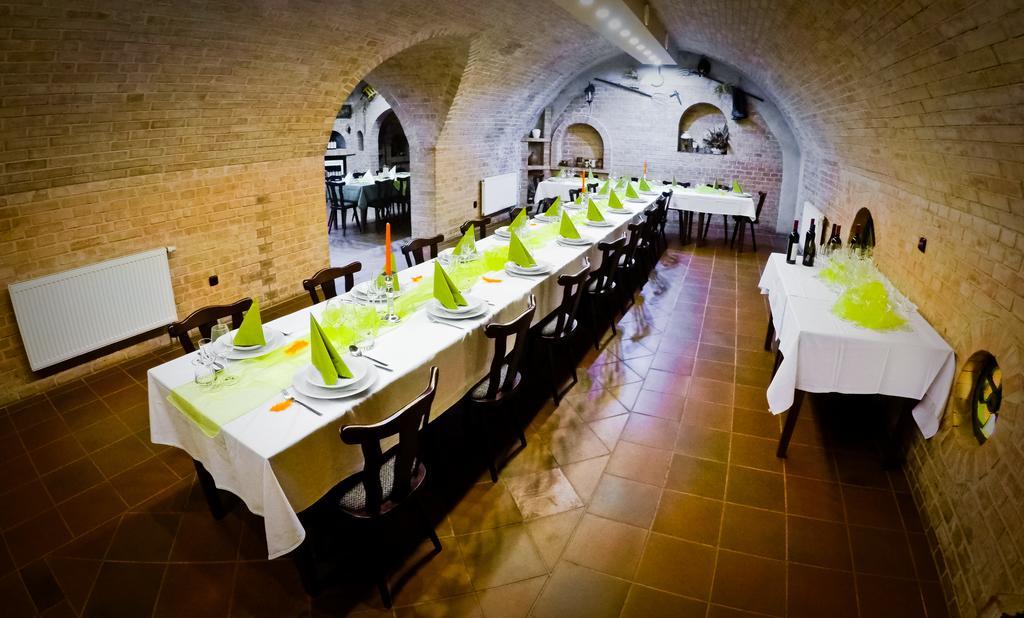 Penzion U Kraliku Kurdejov Bagian luar foto