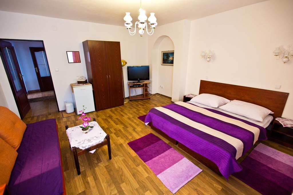 Penzion U Kraliku Kurdejov Bagian luar foto